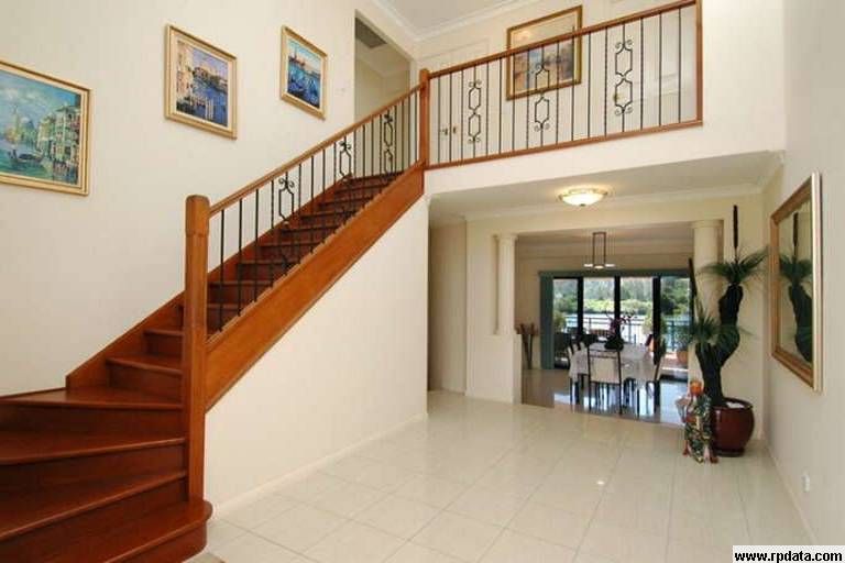 15 Brittany Drive, OXENFORD, QLD 4210