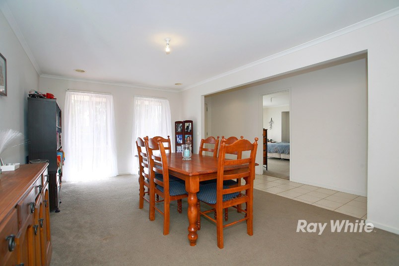 91 Scotsdale Drive, CRANBOURNE EAST, VIC 3977