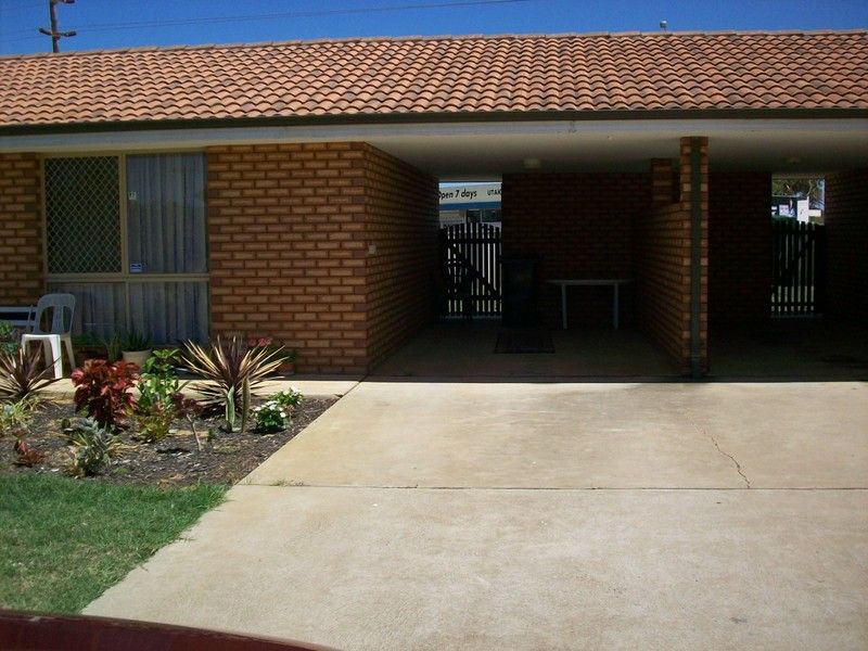 4/10 Plymouth Road, UTAKARRA, WA 6530
