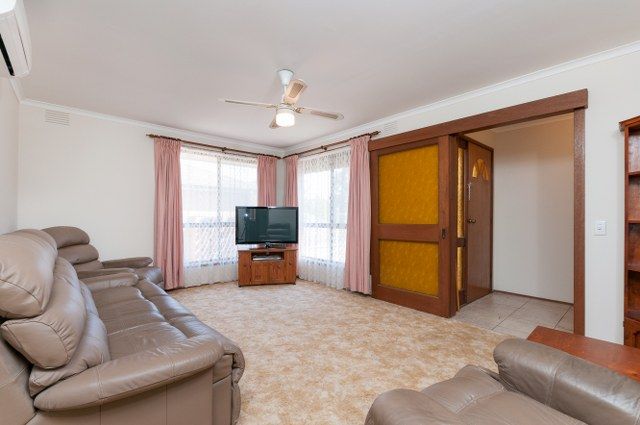 61 Langdon Crescent, CRAIGIEBURN, VIC 3064