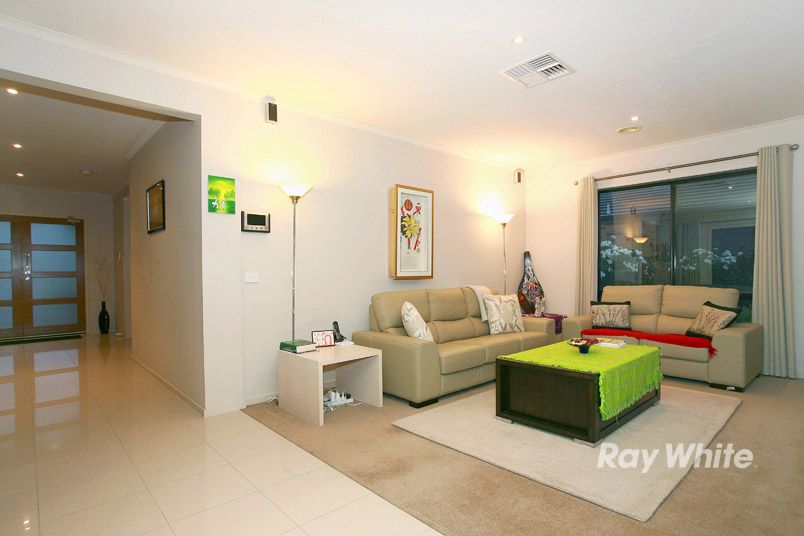 6 Wild Sage Court, LYNDHURST, VIC 3975