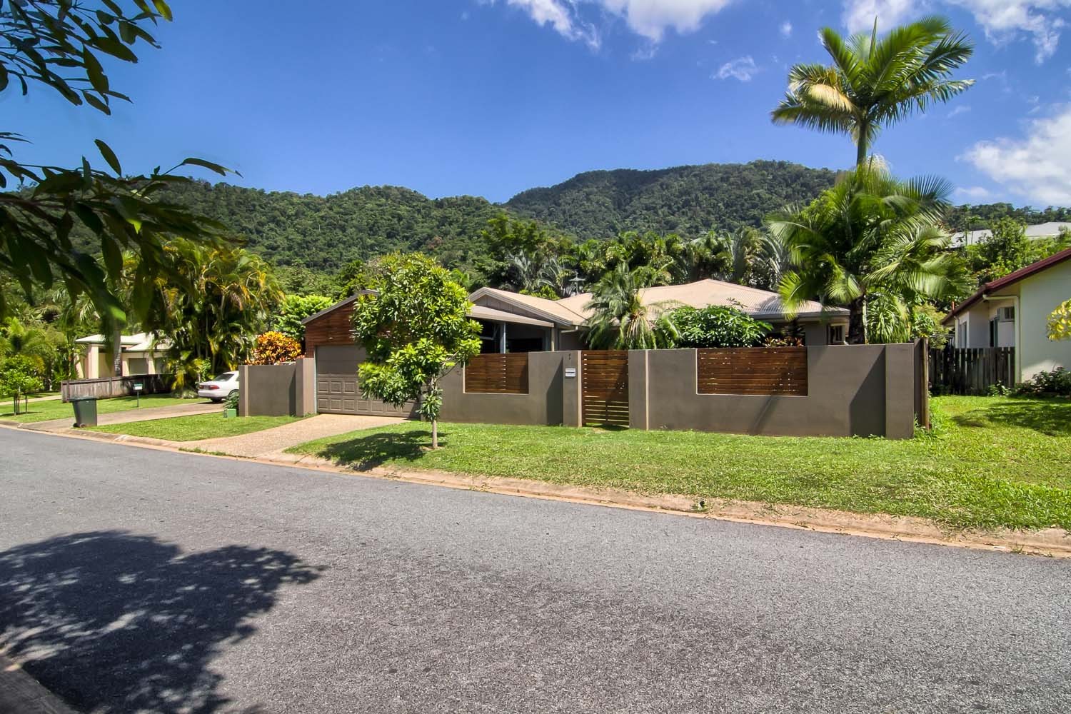 REDLYNCH, QLD 4870