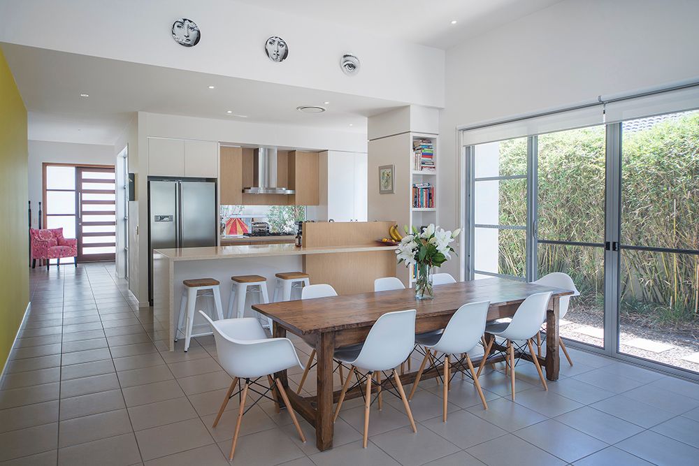 2569 Cressbrook Drive, HOPE ISLAND, QLD 4212