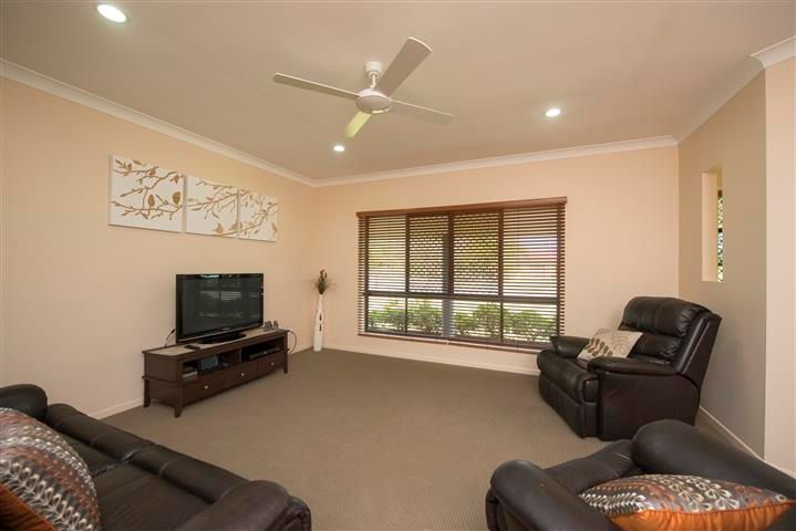 1 Carthurbie Court, NEW AUCKLAND, QLD 4680