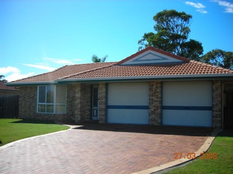 17 Tristania Cresent, URANGAN, QLD 4655