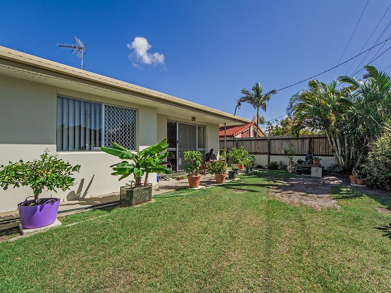 230 Bayview Street, RUNAWAY BAY, QLD 4216