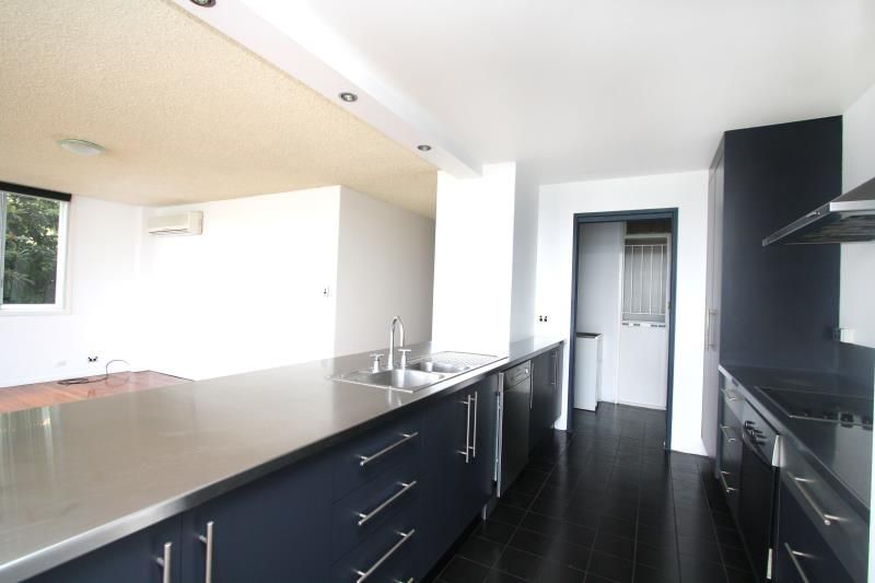 1/55 Hillside Crescent, HAMILTON, QLD 4007