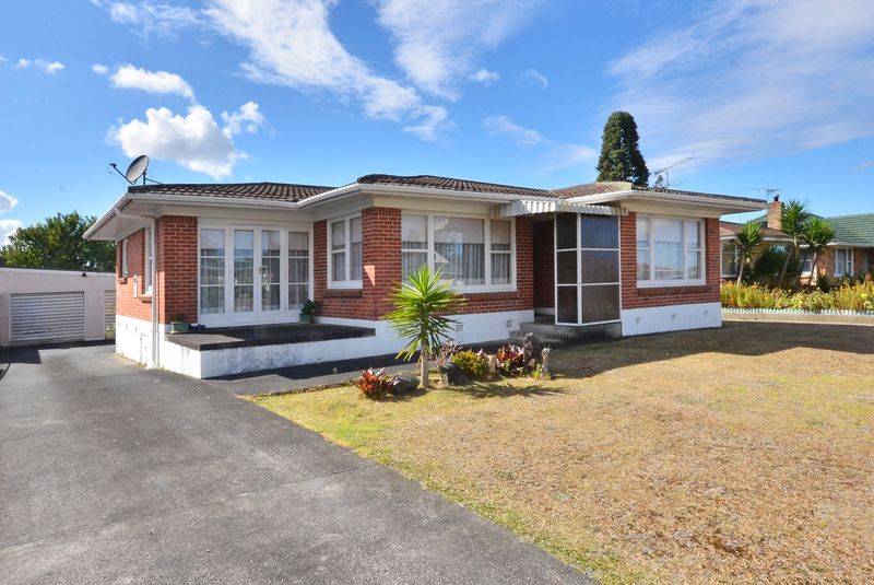 Brick & Tile Home & Income - Manurewa