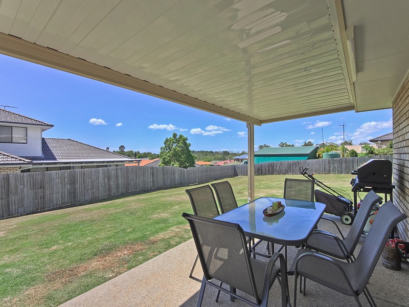 98 Mariner Boulevard, DECEPTION BAY, QLD 4508