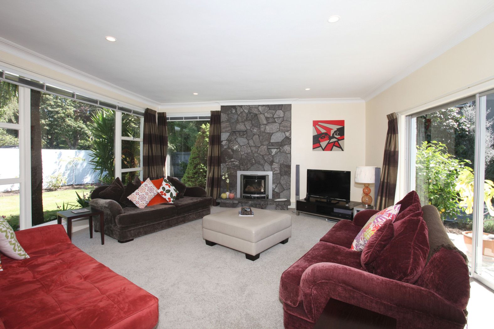 296 Memorial Avenue, BURNSIDE, Christchurch City