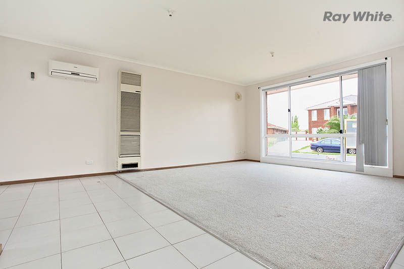 2/10 Stockwell Crescent, KEILOR DOWNS, VIC 3038
