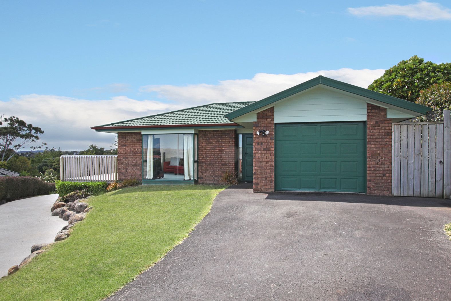 11 Bella Villa Drive, WAIUKU, Franklin