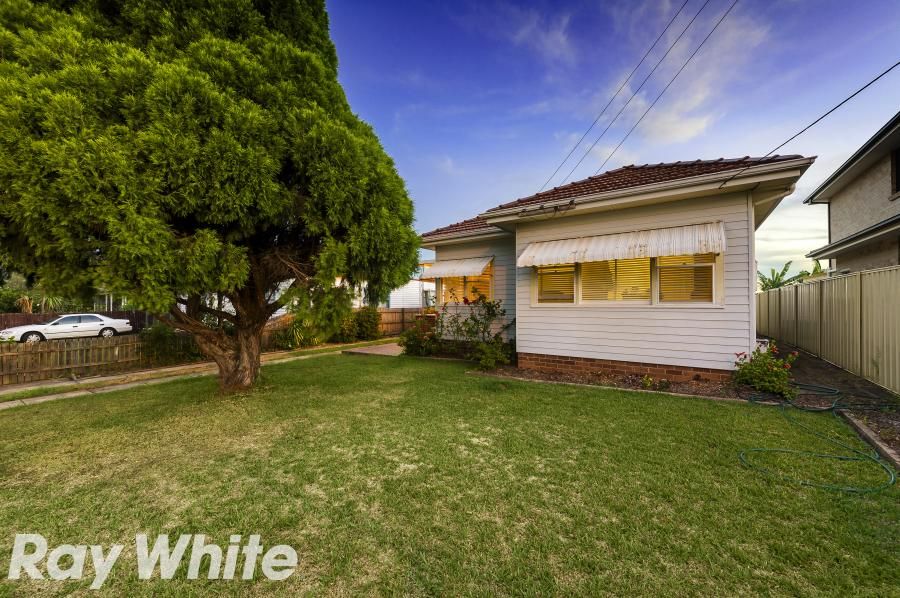 138 Smith Street, PENDLE HILL NSW 2145