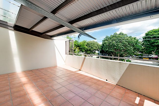2/8 Cambridge Street, BULIMBA, QLD 4171