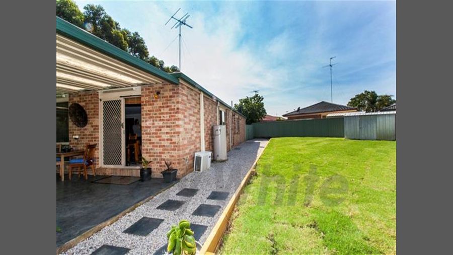 38 Ballybunnion Terrace, GLENMORE PARK, NSW 2745