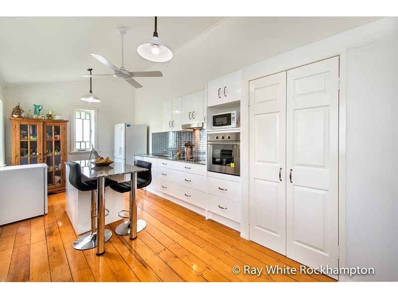 86 Caroline Street, THE RANGE, QLD 4700