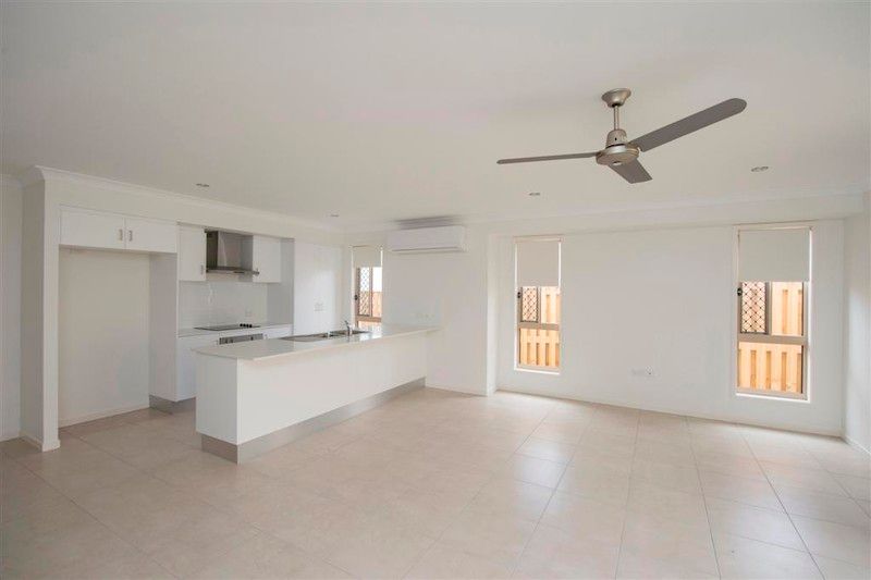 19 Koolivoo Parade, BOYNE ISLAND, QLD 4680