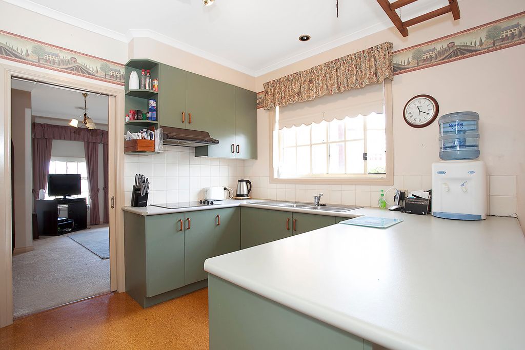 2 Melanesia Court, WARRNAMBOOL, VIC 3280