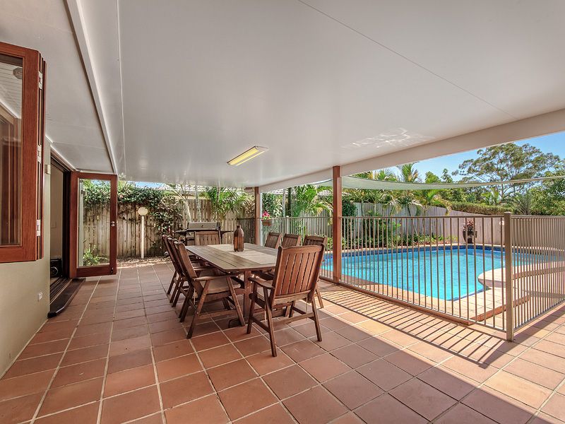 6 Grebe Place, BURLEIGH WATERS QLD 4220