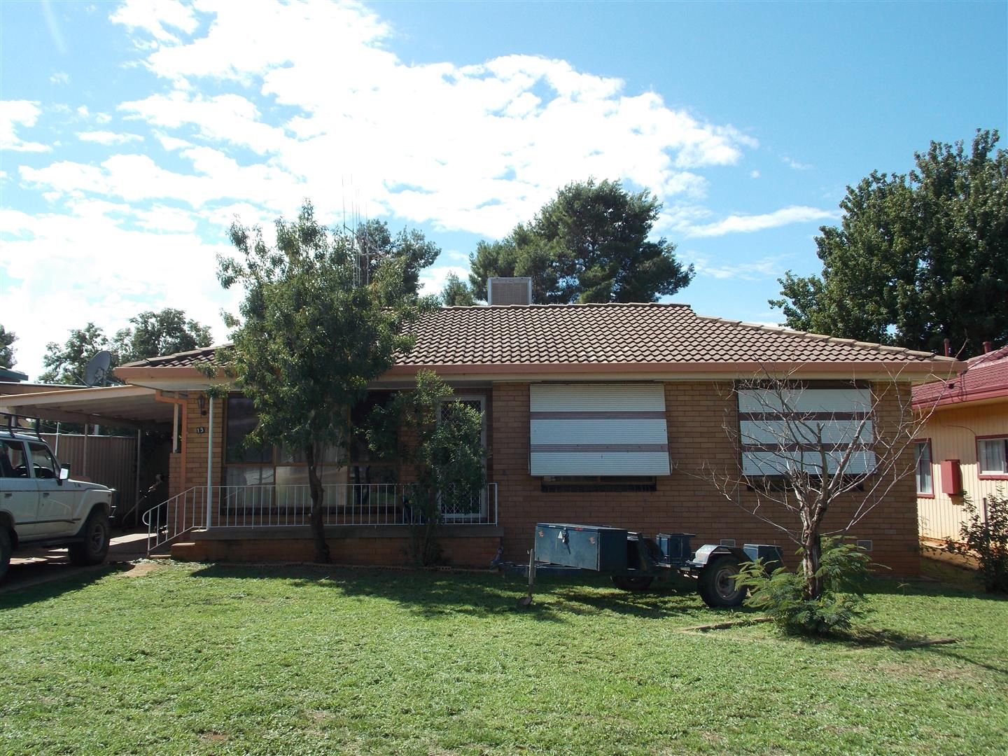 13 Thornbury Street, PARKES NSW 2870