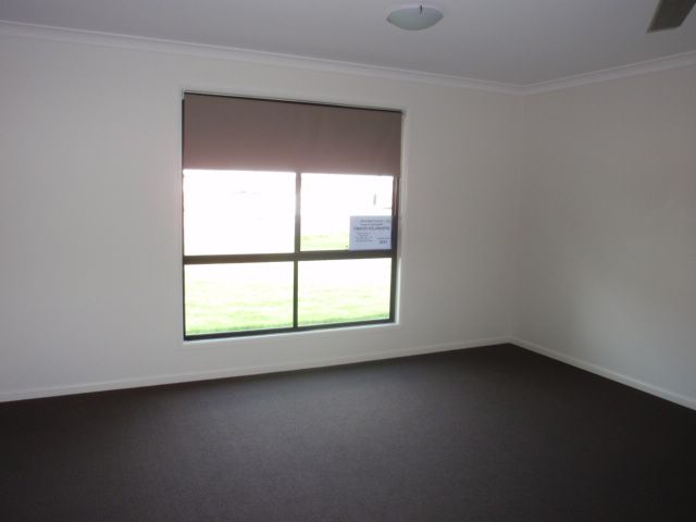7 Eagle Street, EMERALD, QLD 4720