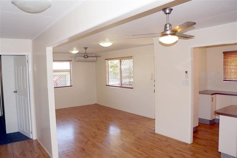 4 Dalton Street, CLINTON, QLD 4680