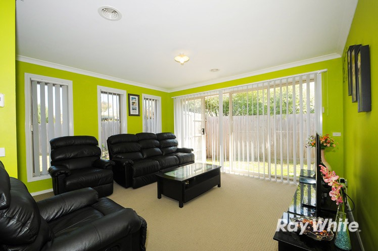 1/22 Maureen Close, CRANBOURNE WEST, VIC 3977