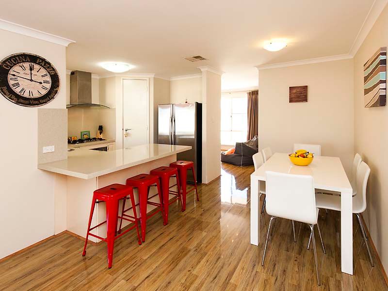 17 Cruise Road, SAFETY BAY WA 6169