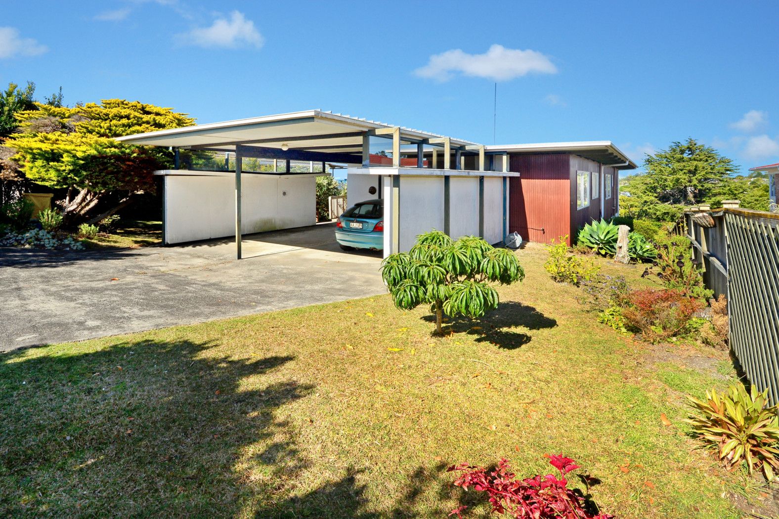 359 East Coast Road, MAIRANGI BAY, North Shore City