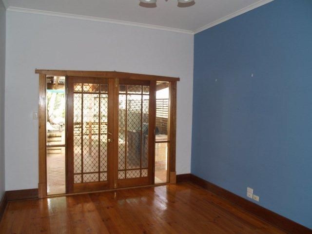 27 Peake Terrace, WAIKERIE, SA 5330