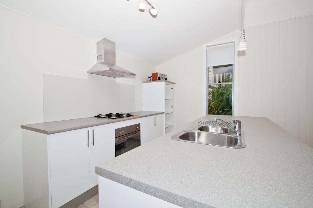 25 Denham Street, ANNERLEY, QLD 4103