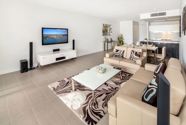 PARADISE POINT, QLD 4216