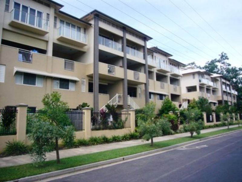 2/110 Moore Street, TRINITY BEACH, QLD 4879