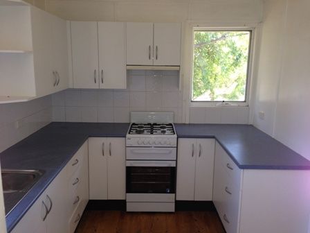 37 Sampson Crescent, BOMADERRY, NSW 2541