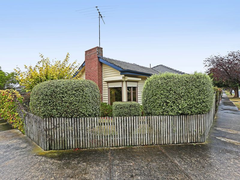 70 Heytesbury Street, HERNE HILL, VIC 3218