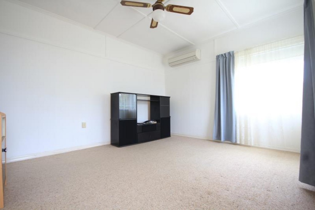 55 Digby Street, HOLLAND PARK, QLD 4121