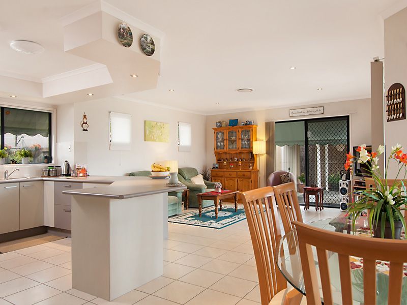 32 Sailfish Drive, MOUNTAIN CREEK, QLD 4557
