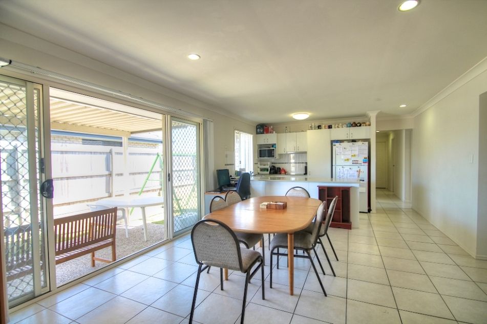39 Pencarrow Crescent, RACEVIEW, QLD 4305