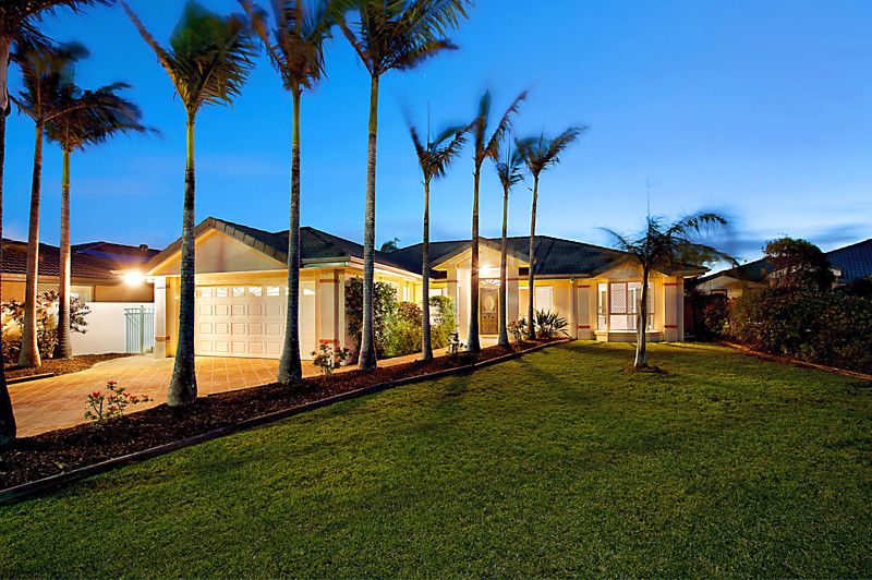26 Eastbank Terrace, HELENSVALE, QLD 4212
