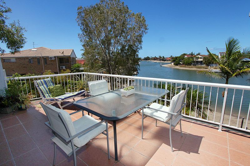 12 Carrothool Place, MOOLOOLABA QLD 4557