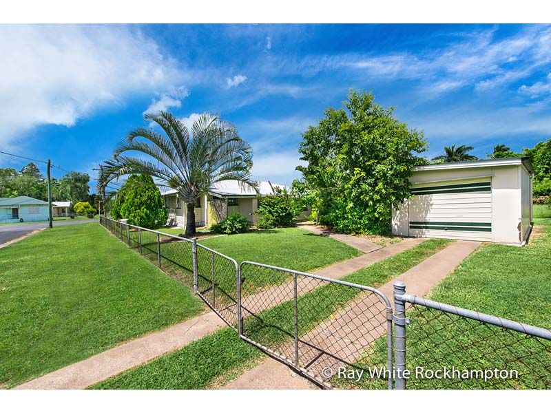 64 Main Street, PARK AVENUE, QLD 4701
