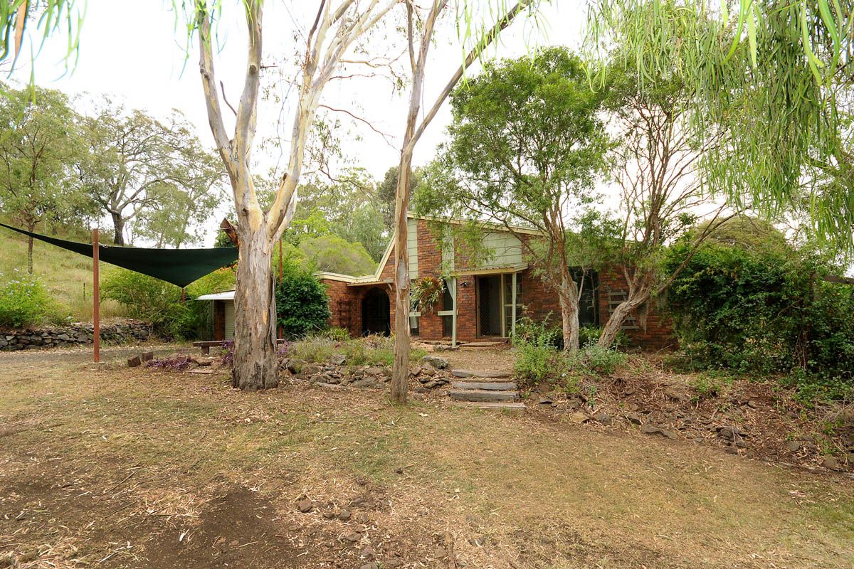 19 Mount Rascal Road, MOUNT RASCAL QLD 4350