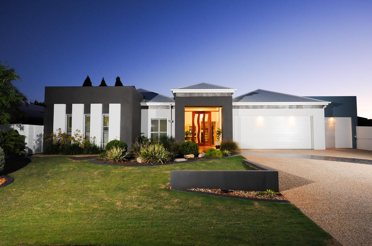 14 Bonville Court, MIDDLE RIDGE QLD 4350