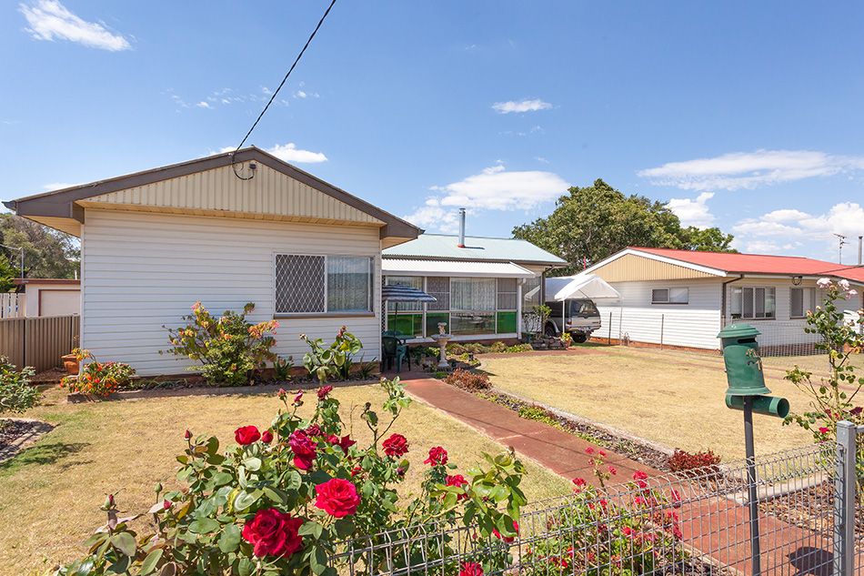 213 North Street, ROCKVILLE, QLD 4350