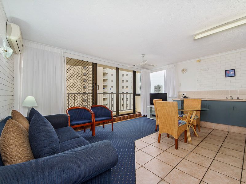 40 Surf Parade, BROADBEACH QLD 4218