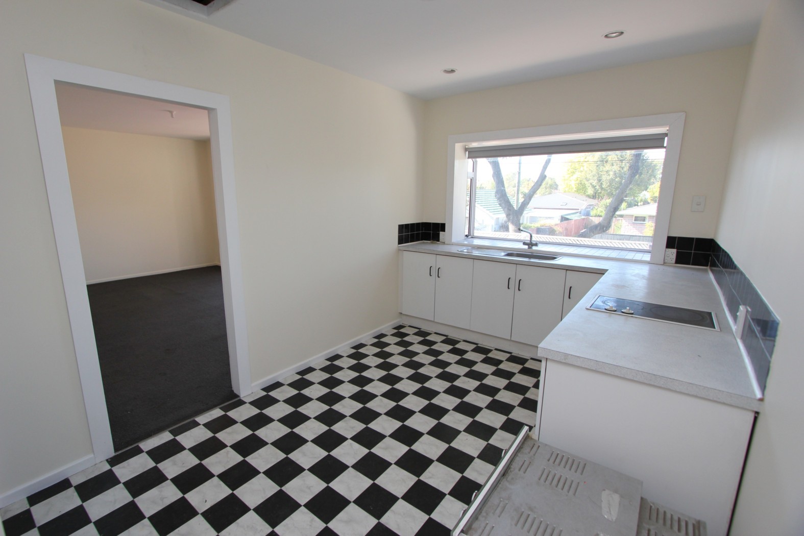 1/210 Centaurus Road, ST MARTINS, Christchurch City