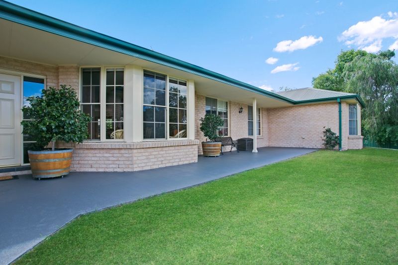 13 Julianne Close, BOLWARRA HEIGHTS, NSW 2320