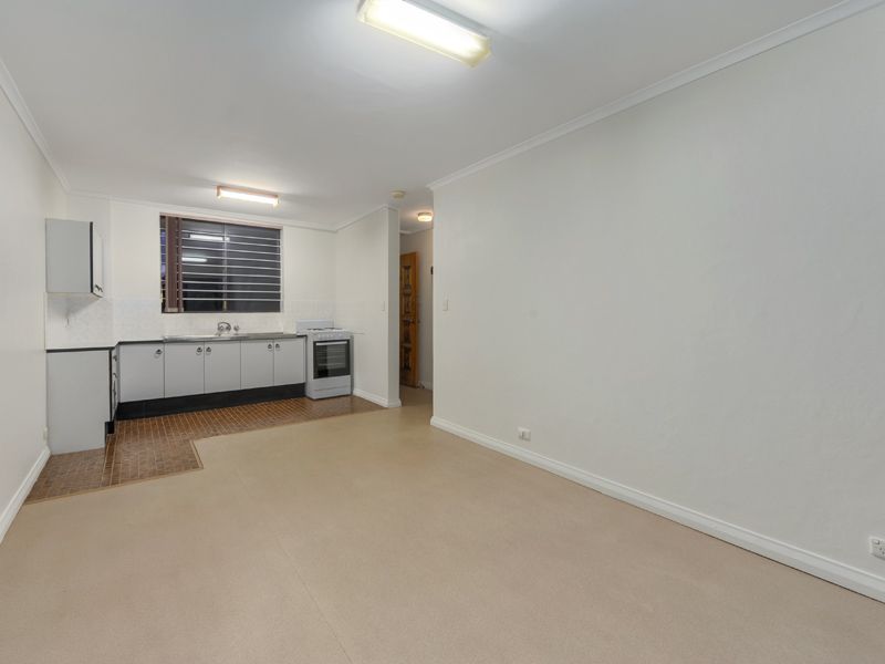 2/17 LLEWELLYN Street, NEW FARM, QLD 4005