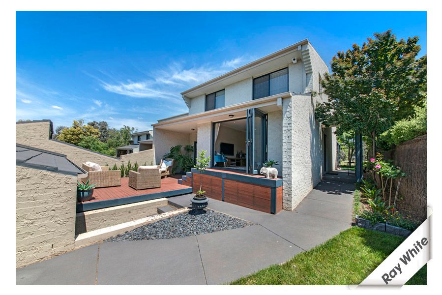 19 Schomburgk Street, YARRALUMLA ACT 2600