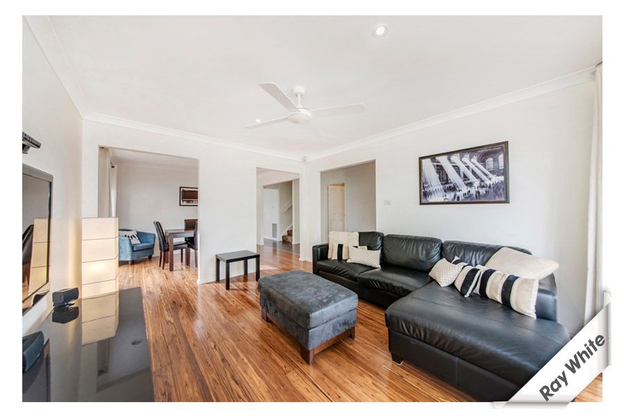 374 Anthony Rolfe Avenue, HARRISON, ACT 2914